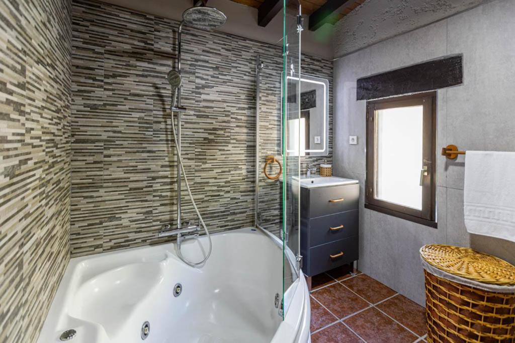 Apartamentos El Coritu Nieda Exteriör bild