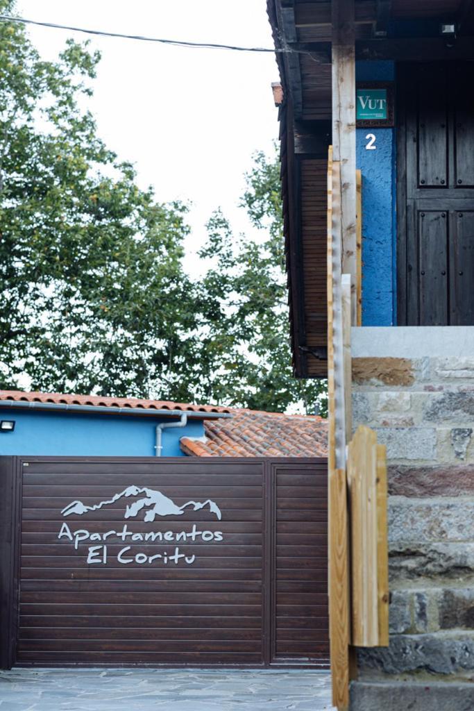 Apartamentos El Coritu Nieda Exteriör bild
