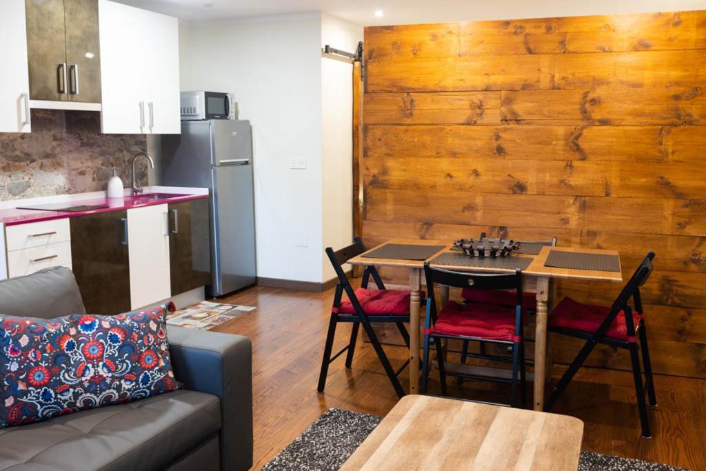 Apartamentos El Coritu Nieda Exteriör bild
