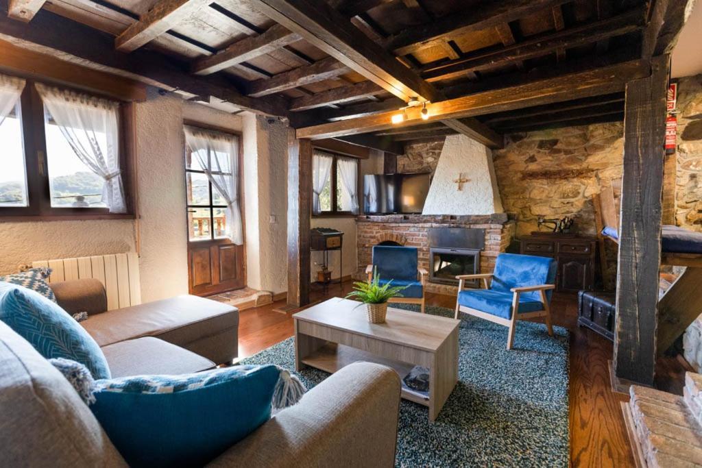 Apartamentos El Coritu Nieda Exteriör bild